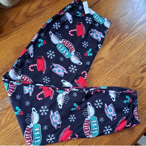Friends Christmas pj set small central perk Snowflake candy cane *no tags* - Picture 4 of 5